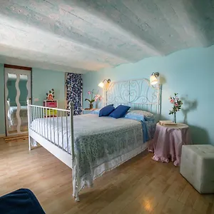 https://la-casetta-azzurra-naxos.sicilyhotelsitaly.net